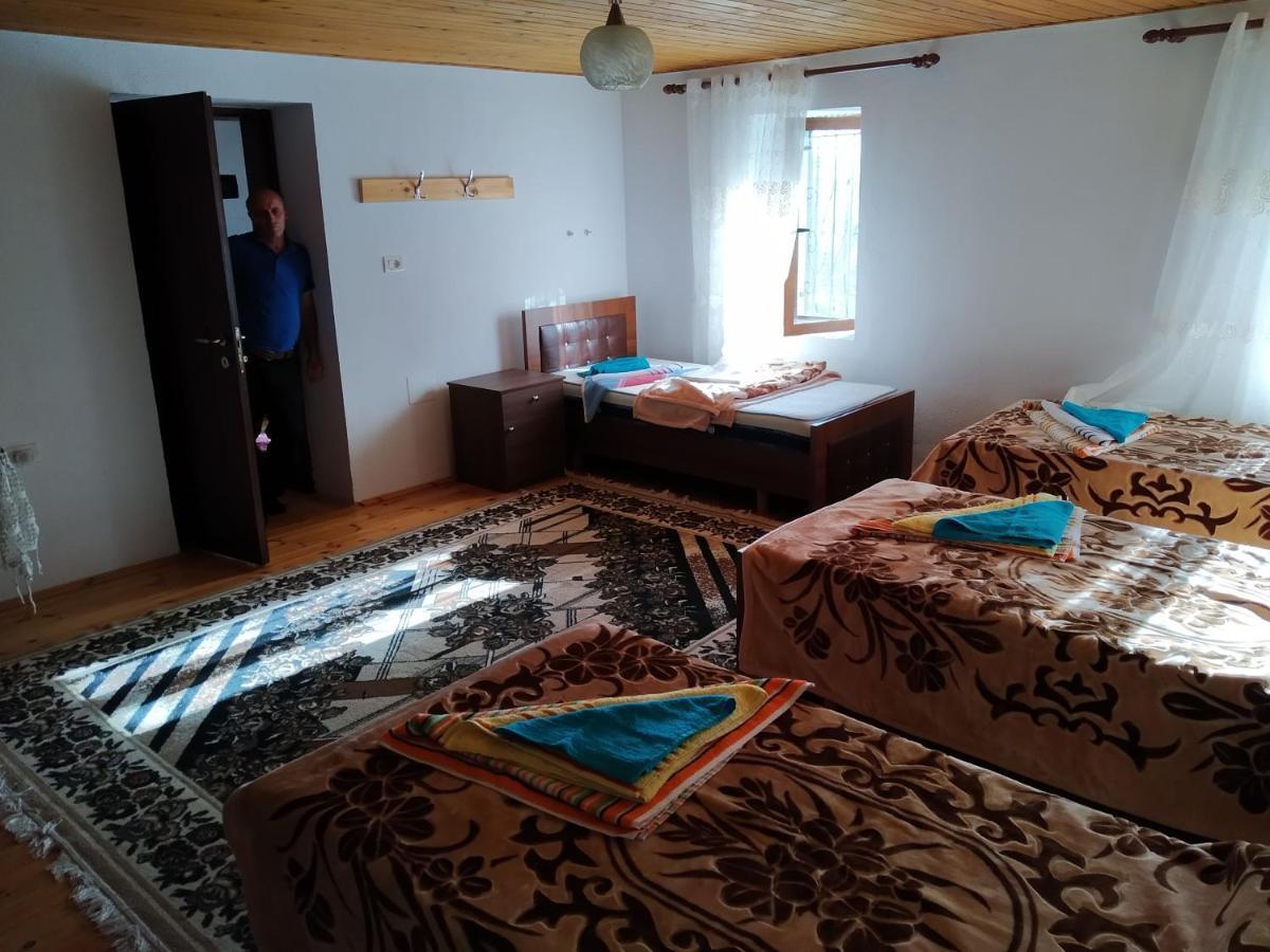 Guesthouse Shtini Fshat Buitenkant foto