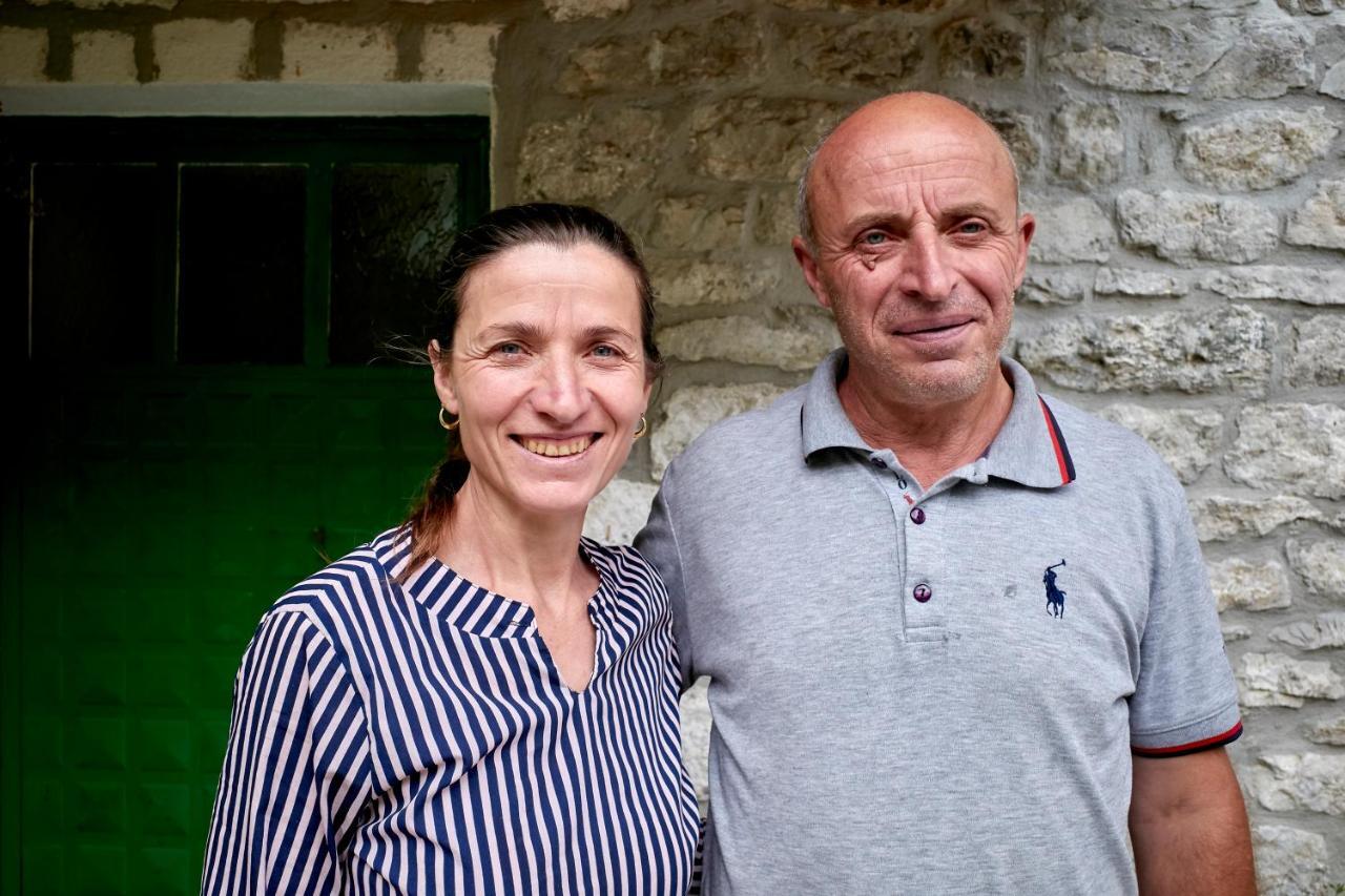 Guesthouse Shtini Fshat Buitenkant foto